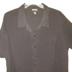 SHORT SLEEVE BUTTON UP TOP